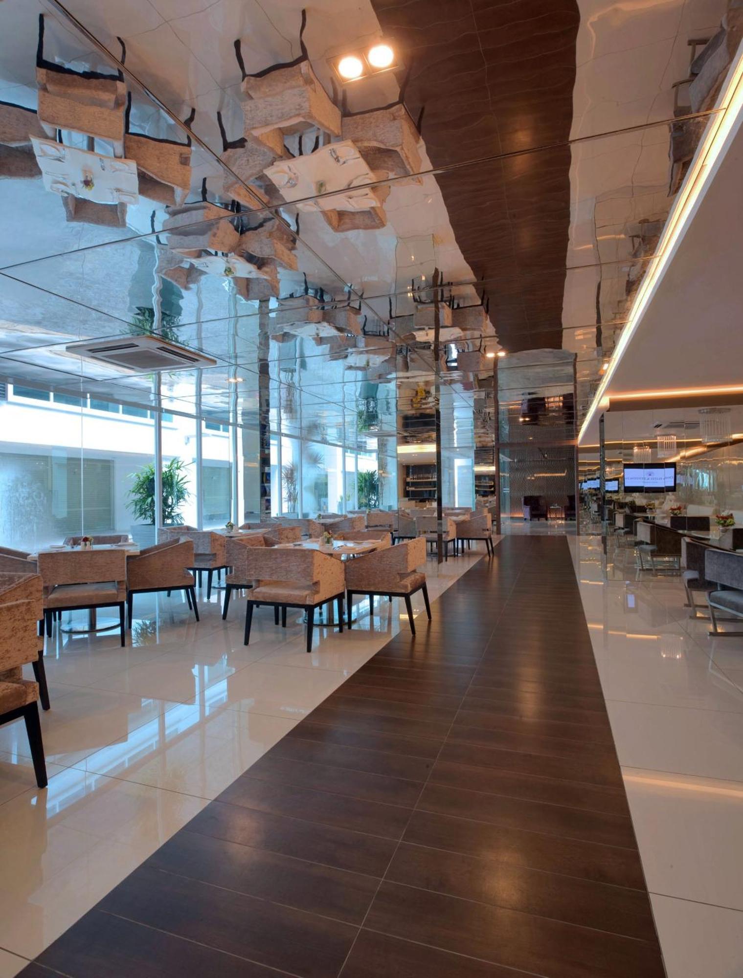 Damas Suites & Residences Kuala Lumpur Exterior foto